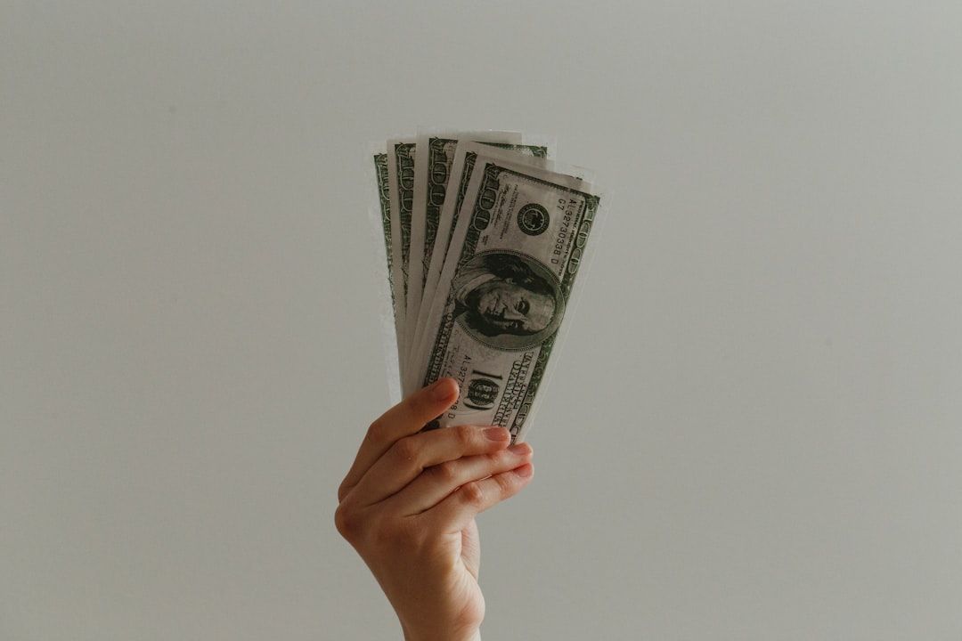 Photo Salary negotiation: handshake