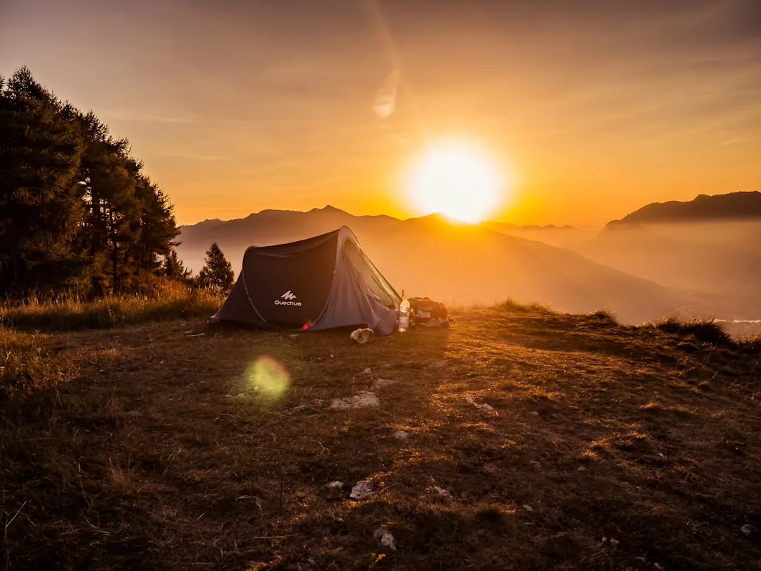 Tipps für umweltfreundliches Campen: Nachhaltig die Natur genießen